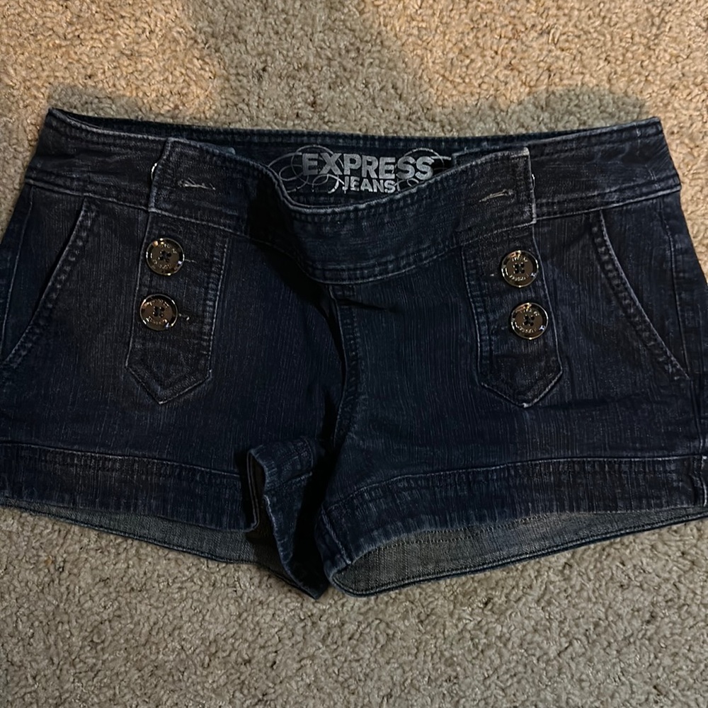 Express shorts size 6